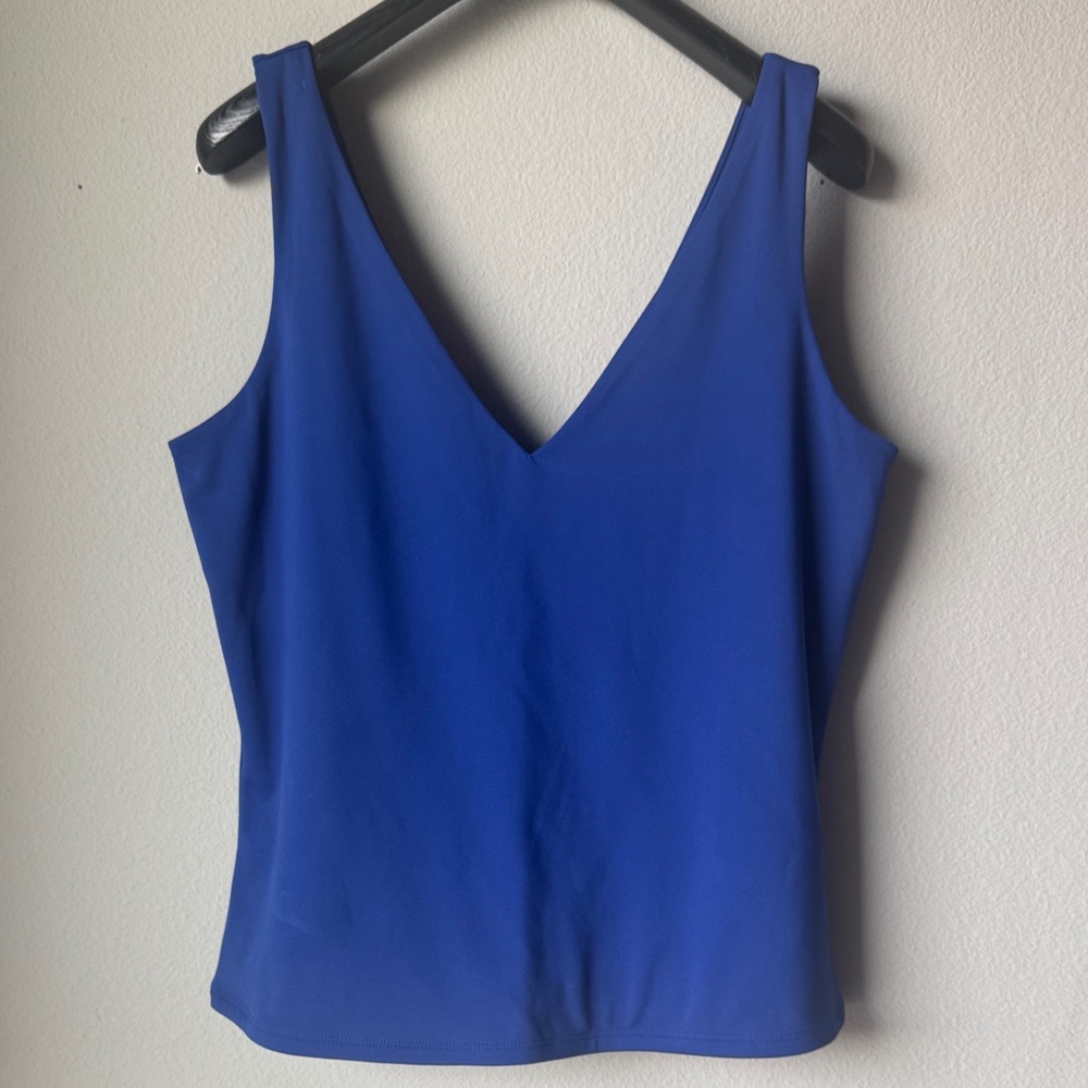 💙Express Body Contour Blue Sleeveless Tank